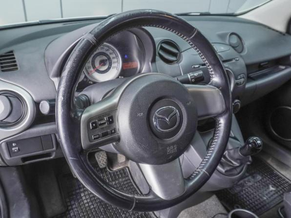 Mazda 2 II (DE) с пробегом 2008 года, цена 599 000 рублей, 200353 км, хэтчбек, Автокод Объявления