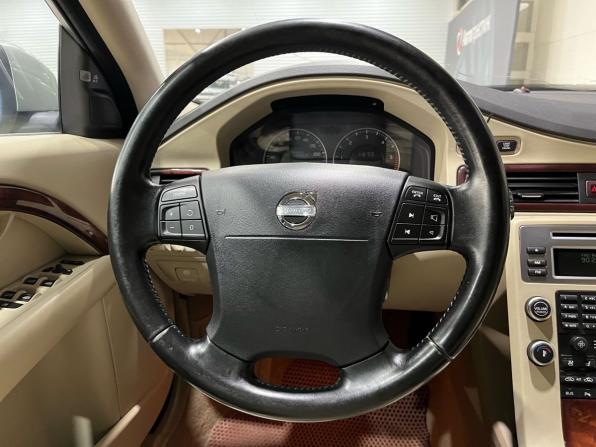 Volvo XC70 II с пробегом 2008 года, цена 970 000 рублей, 285683 км, универсал, Автокод Объявления
