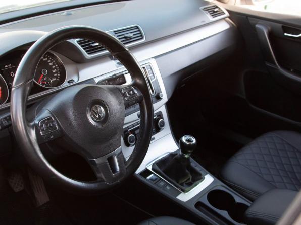 Volkswagen Passat B7 с пробегом 2011 года, цена 1 150 000 рублей, 174647 км, седан, Автокод Объявления
