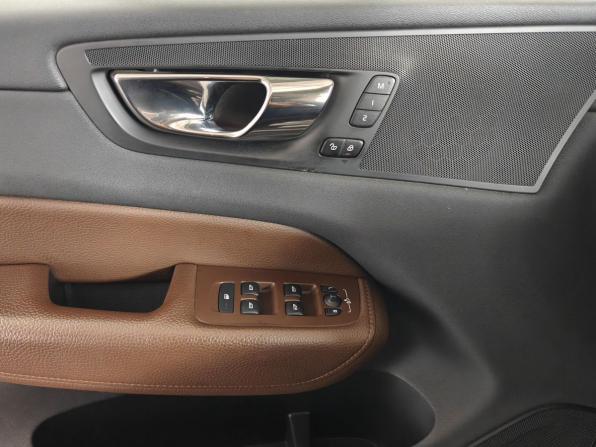 Volvo XC60 II с пробегом 2019 года, цена 3 400 000 рублей, 156721 км, внедорожник, Автокод Объявления