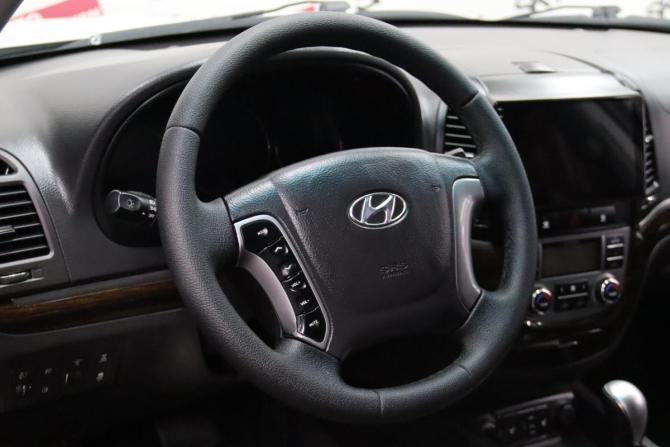 Hyundai Santa Fe II Рестайлинг с пробегом 2012 года, цена 1 450 250 рублей, 139388 км, внедорожник, Автокод Объявления