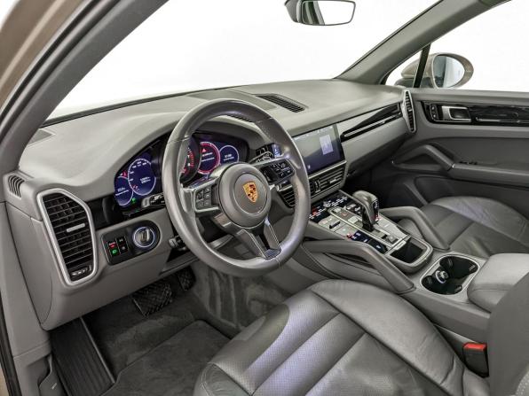 Porsche Cayenne III с пробегом 2019 года, цена 5 600 000 рублей, 123838 км, внедорожник, Автокод Объявления