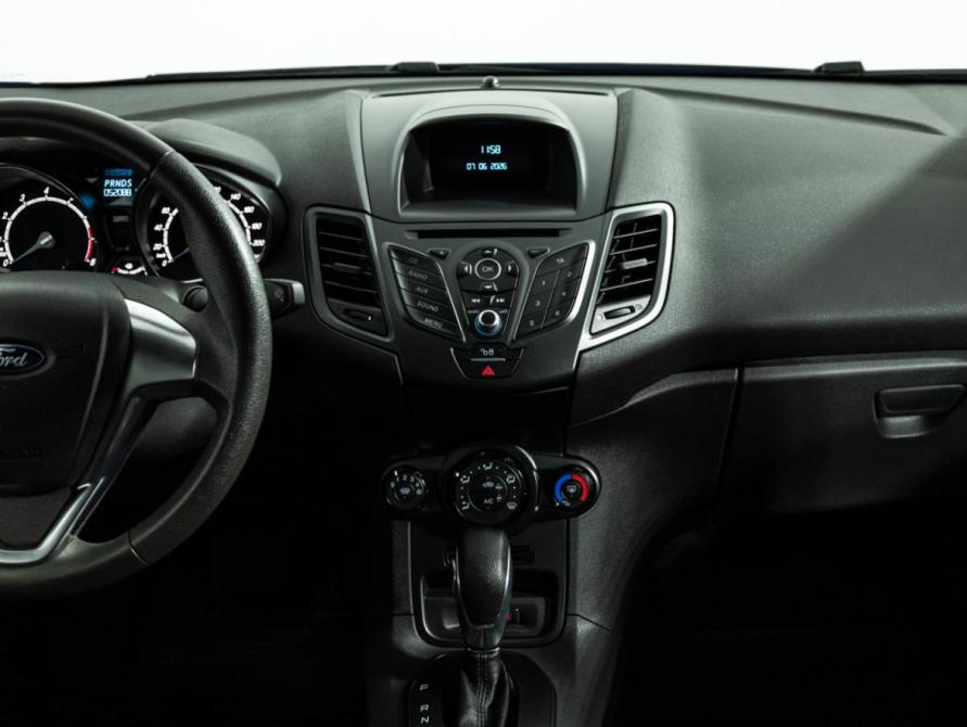 Ford Fiesta Mk6 Рестайлинг Санкт-Петербург  - изображение 15
