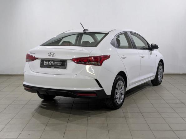 Hyundai Solaris II Рестайлинг с пробегом 2022 года, цена 1 595 000 рублей, 67811 км, седан, Автокод Объявления
