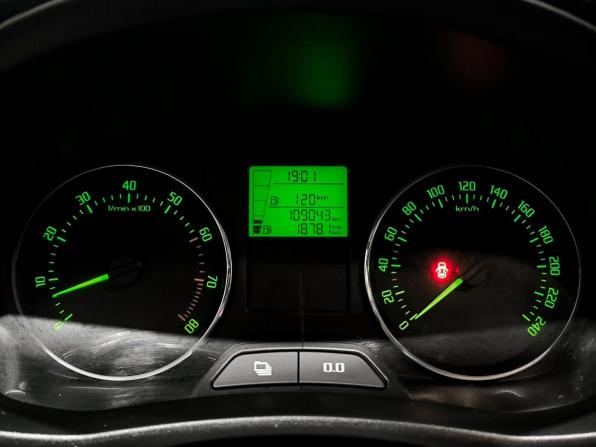 Skoda Fabia II Рестайлинг с пробегом 2012 года, цена 580 000 рублей, 109041 км, хэтчбек, Автокод Объявления