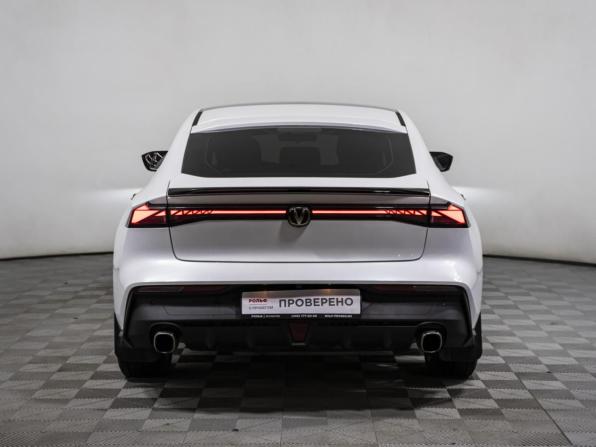 Changan UNI-V I с пробегом 2023 года, цена 2 150 000 рублей, 60110 км, лифтбек, Автокод Объявления