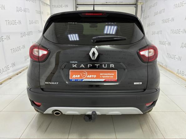 Renault Kaptur I с пробегом 2018 года, цена 1 190 000 рублей, 207000 км, внедорожник, Автокод Объявления