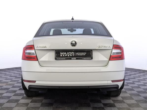Skoda Octavia III (A7) Рестайлинг с пробегом 2018 года, цена 1 745 000 рублей, 73418 км, лифтбек, Автокод Объявления