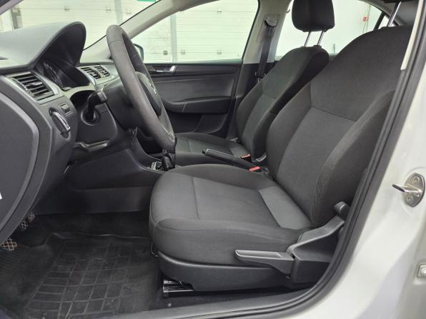 Skoda Rapid I Рестайлинг с пробегом 2019 года, цена 1 199 000 рублей, 152000 км, лифтбек, Автокод Объявления