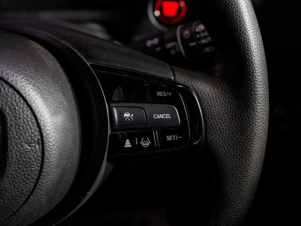 Honda Vezel II с пробегом 2021 года, цена 2 395 000 рублей, 39161 км, внедорожник, Автокод Объявления