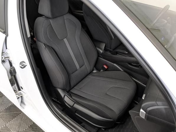 Hyundai Elantra VII (CN7) с пробегом 2022 года, цена 1 990 000 рублей, 58162 км, седан, Автокод Объявления