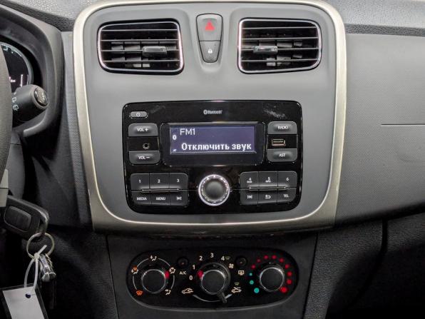 Renault Sandero II Рестайлинг с пробегом 2021 года, цена 1 590 000 рублей, 22038 км, хэтчбек, Автокод Объявления