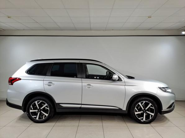 Mitsubishi Outlander III Рестайлинг 3 с пробегом 2022 года, цена 2 190 000 рублей, 154770 км, внедорожник, Автокод Объявления