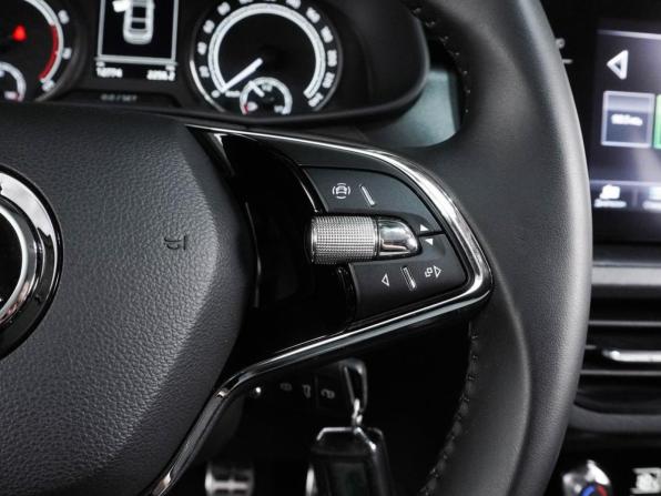 Skoda Rapid II с пробегом 2022 года, цена 2 349 000 рублей, 12774 км, лифтбек, Автокод Объявления