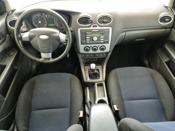 Ford Focus II с пробегом 2005 года, цена 299 000 рублей, 246642 км, седан, Автокод Объявления