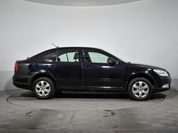Skoda Octavia II (A5) Рестайлинг с пробегом 2013 года, цена 635 000 рублей, 179285 км, лифтбек, Автокод Объявления