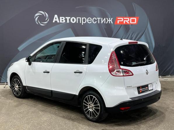 Renault Scenic III с пробегом 2009 года, цена 530 000 рублей, 286000 км, минивэн, Автокод Объявления