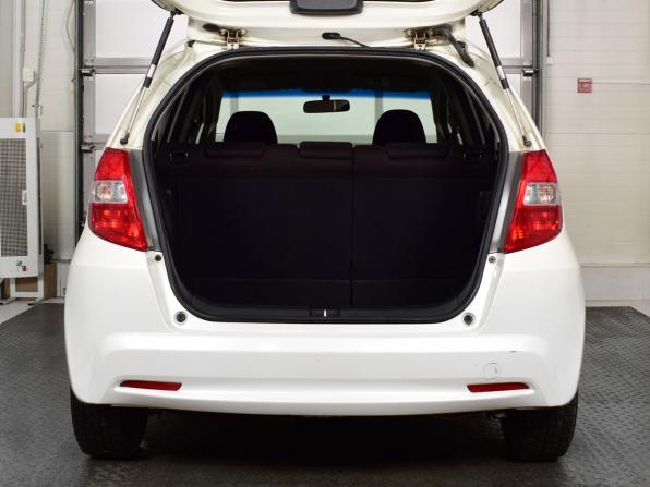 Honda Fit II с пробегом 2012 года, цена 985 995 рублей, 109870 км, хэтчбек, Автокод Объявления
