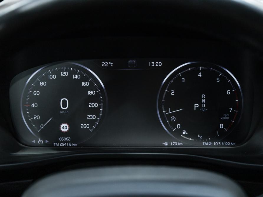 Volvo XC40 I Санкт-Петербург  - изображение 12