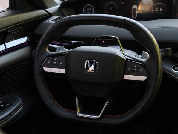 Changan UNI-V I с пробегом 2023 года, цена 2 270 000 рублей, 19005 км, лифтбек, Автокод Объявления