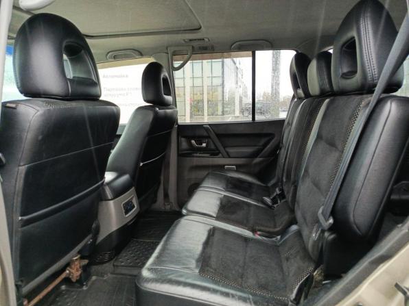 Mitsubishi Pajero III Рестайлинг с пробегом 2006 года, цена 650 000 рублей, 328704 км, внедорожник, Автокод Объявления