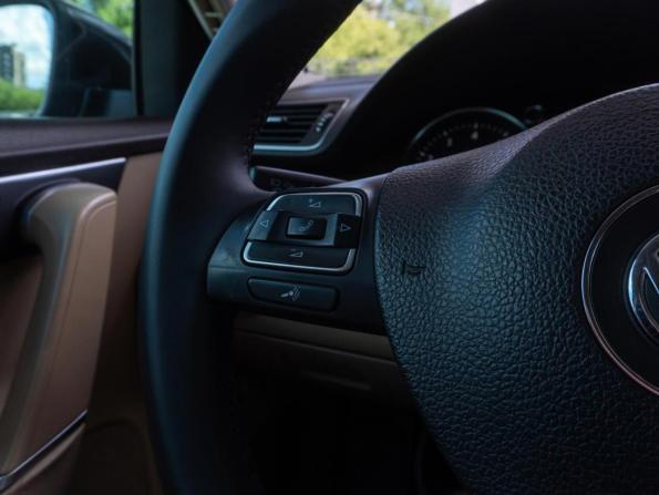 Volkswagen Passat B7 с пробегом 2012 года, цена 940 000 рублей, 282585 км, седан, Автокод Объявления