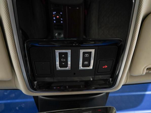 Land Rover Range Rover IV Рестайлинг с пробегом 2019 года, цена 11 935 050 рублей, 41241 км, внедорожник, Автокод Объявления