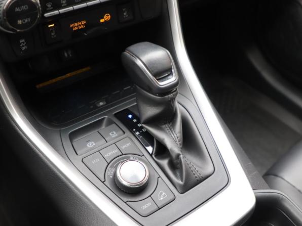 Toyota RAV4 V (XA50) с пробегом 2019 года, цена 3 250 000 рублей, 64000 км, внедорожник, Автокод Объявления