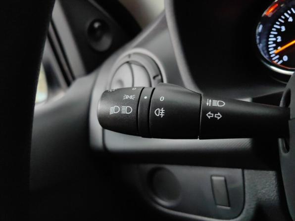 Renault Sandero II Рестайлинг с пробегом 2019 года, цена 898 000 рублей, 105314 км, хэтчбек, Автокод Объявления