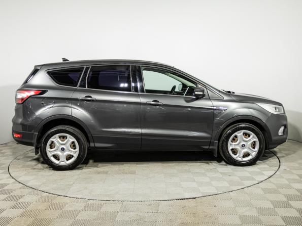 Ford Kuga II Рестайлинг с пробегом 2018 года, цена 1 499 700 рублей, 180354 км, внедорожник, Автокод Объявления