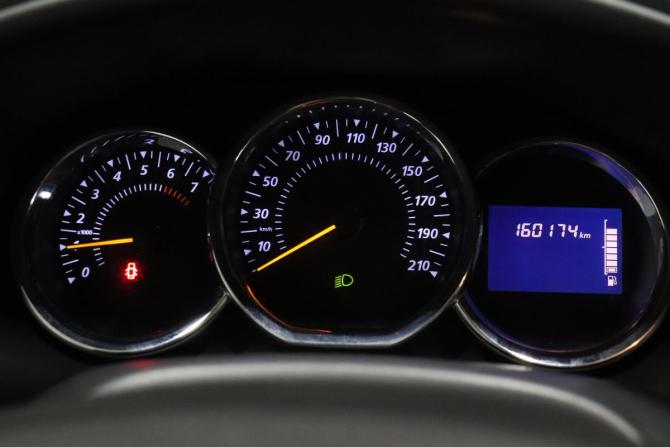 Renault Sandero II с пробегом 2016 года, цена 868 000 рублей, 160174 км, хэтчбек, Автокод Объявления