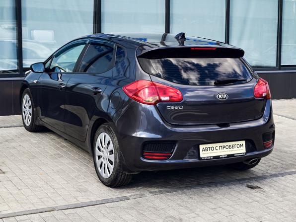 Kia Ceed II Рестайлинг с пробегом 2018 года, цена 1 569 000 рублей, 62648 км, хэтчбек, Автокод Объявления