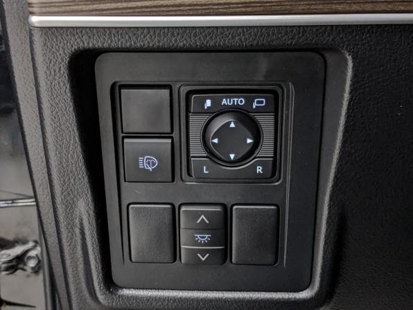 Toyota Land Cruiser Prado 150 Series Рестайлинг 3 с пробегом 2021 года, цена 6 590 000 рублей, 108602 км, внедорожник, Автокод Объявления