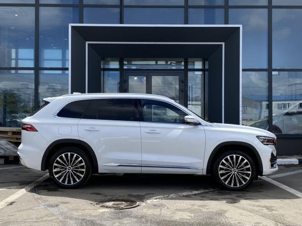 Geely Monjaro I Рестайлинг с пробегом 2025 года, цена 4 049 000 рублей, 4550 км, внедорожник, Автокод Объявления