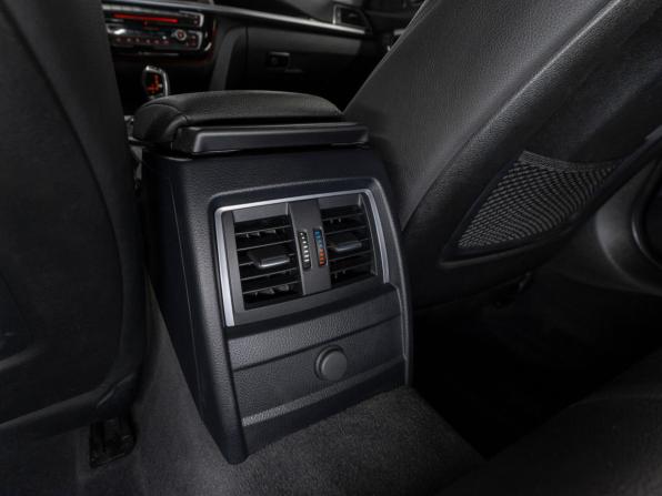 BMW 3 серии VI (F3x) Рестайлинг с пробегом 2015 года, цена 2 440 000 рублей, 118852 км, седан, Автокод Объявления