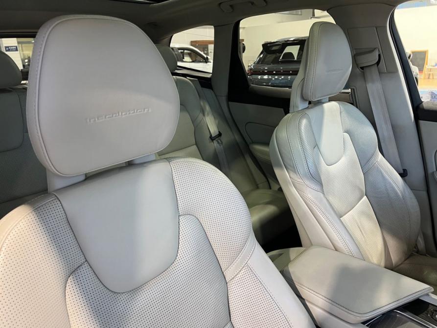 Volvo XC60 II Москва  - изображение 38