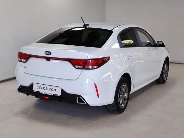 Kia Rio IV Рестайлинг с пробегом 2020 года, цена 1 550 000 рублей, 110292 км, седан, Автокод Объявления