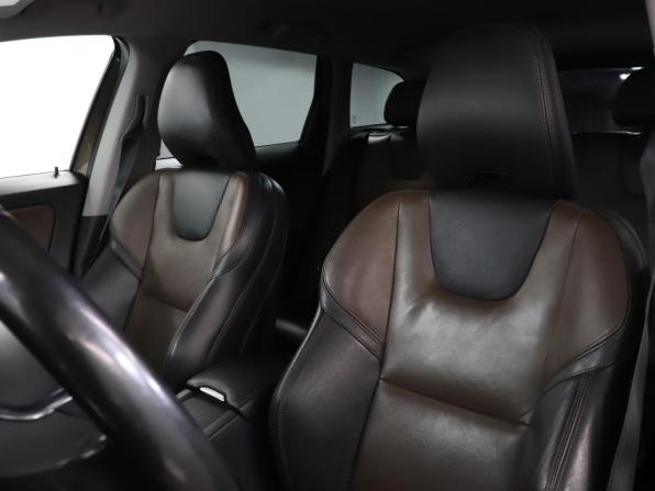 Volvo XC60 I Рестайлинг с пробегом 2015 года, цена 1 899 900 рублей, 242921 км, внедорожник, Автокод Объявления