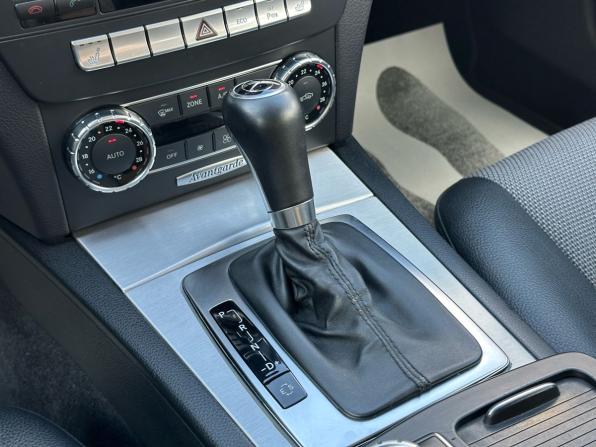 Mercedes-Benz C-Класс III (W204) Рестайлинг с пробегом 2011 года, цена 1 450 000 рублей, 193495 км, седан, Автокод Объявления