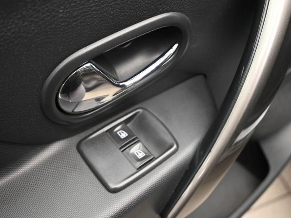 Renault Sandero II с пробегом 2014 года, цена 889 000 рублей, 154003 км, хэтчбек, Автокод Объявления