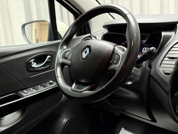 Renault Kaptur I с пробегом 2018 года, цена 1 649 000 рублей, 71453 км, внедорожник, Автокод Объявления