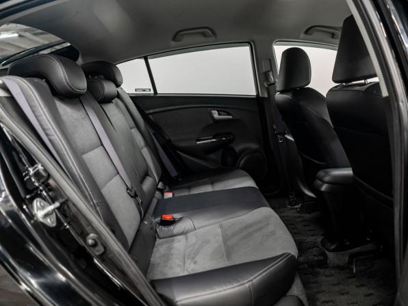 Honda Insight II Рестайлинг с пробегом 2012 года, цена 990 000 рублей, 137950 км, хэтчбек, Автокод Объявления
