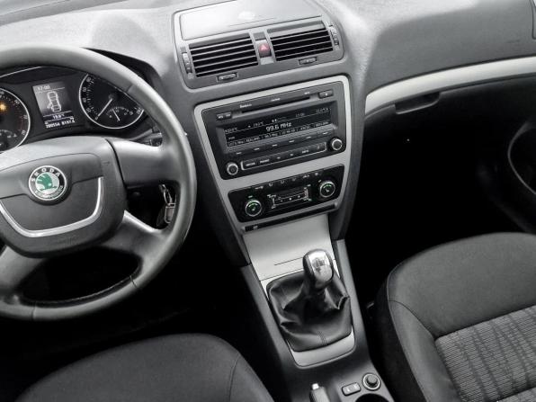 Skoda Octavia II (A5) Рестайлинг с пробегом 2010 года, цена 519 000 рублей, 280556 км, лифтбек, Автокод Объявления