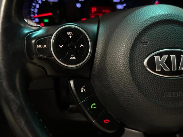 Kia Soul II Рестайлинг с пробегом 2017 года, цена 1 345 000 рублей, 170520 км, хэтчбек, Автокод Объявления