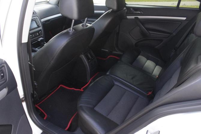 Skoda Octavia II (A5) Рестайлинг с пробегом 2012 года, цена 895 000 рублей, 290167 км, лифтбек, Автокод Объявления
