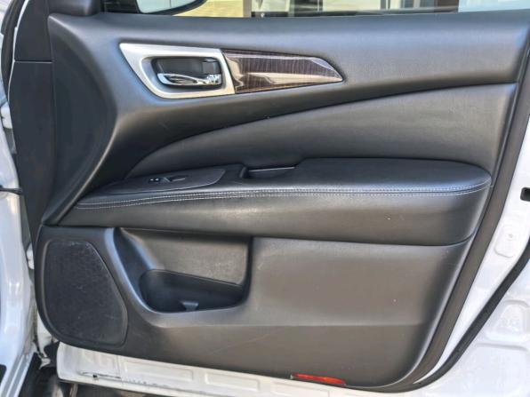 Nissan Pathfinder IV с пробегом 2014 года, цена 1 557 000 рублей, 164010 км, внедорожник, Автокод Объявления
