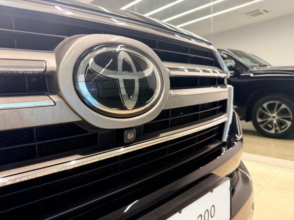 Toyota Land Cruiser 200 Series Рестайлинг 2 с пробегом 2019 года, цена 8 500 000 рублей, 86241 км, внедорожник, Автокод Объявления