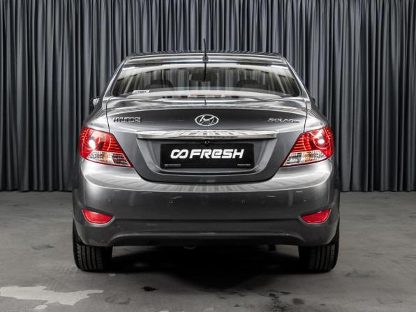 Hyundai Solaris I с пробегом 2013 года, цена 1 060 000 рублей, 123985 км, седан, Автокод Объявления