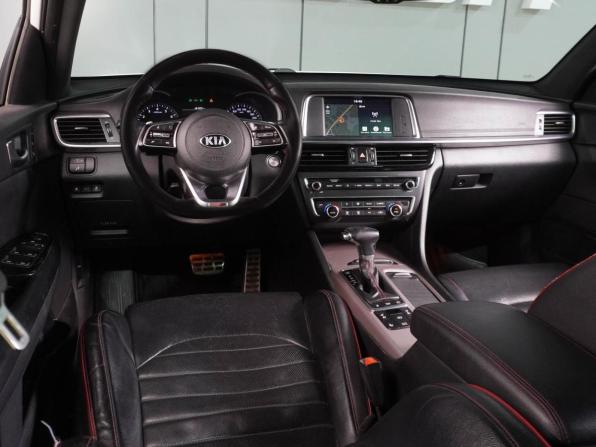 Kia Optima IV Рестайлинг с пробегом 2018 года, цена 1 799 000 рублей, 242053 км, седан, Автокод Объявления