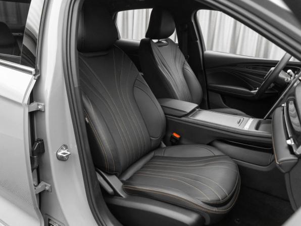 Geely Preface I с пробегом 2024 года, цена 2 720 000 рублей, 8291 км, седан, Автокод Объявления